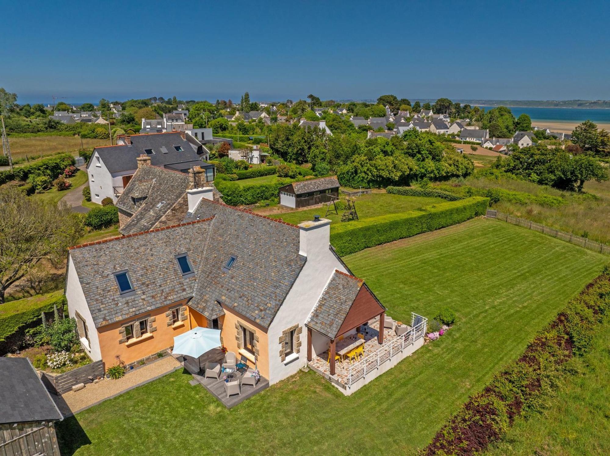 Villa - Vue Mer - 800M De La Plage Locquirec Buitenkant foto