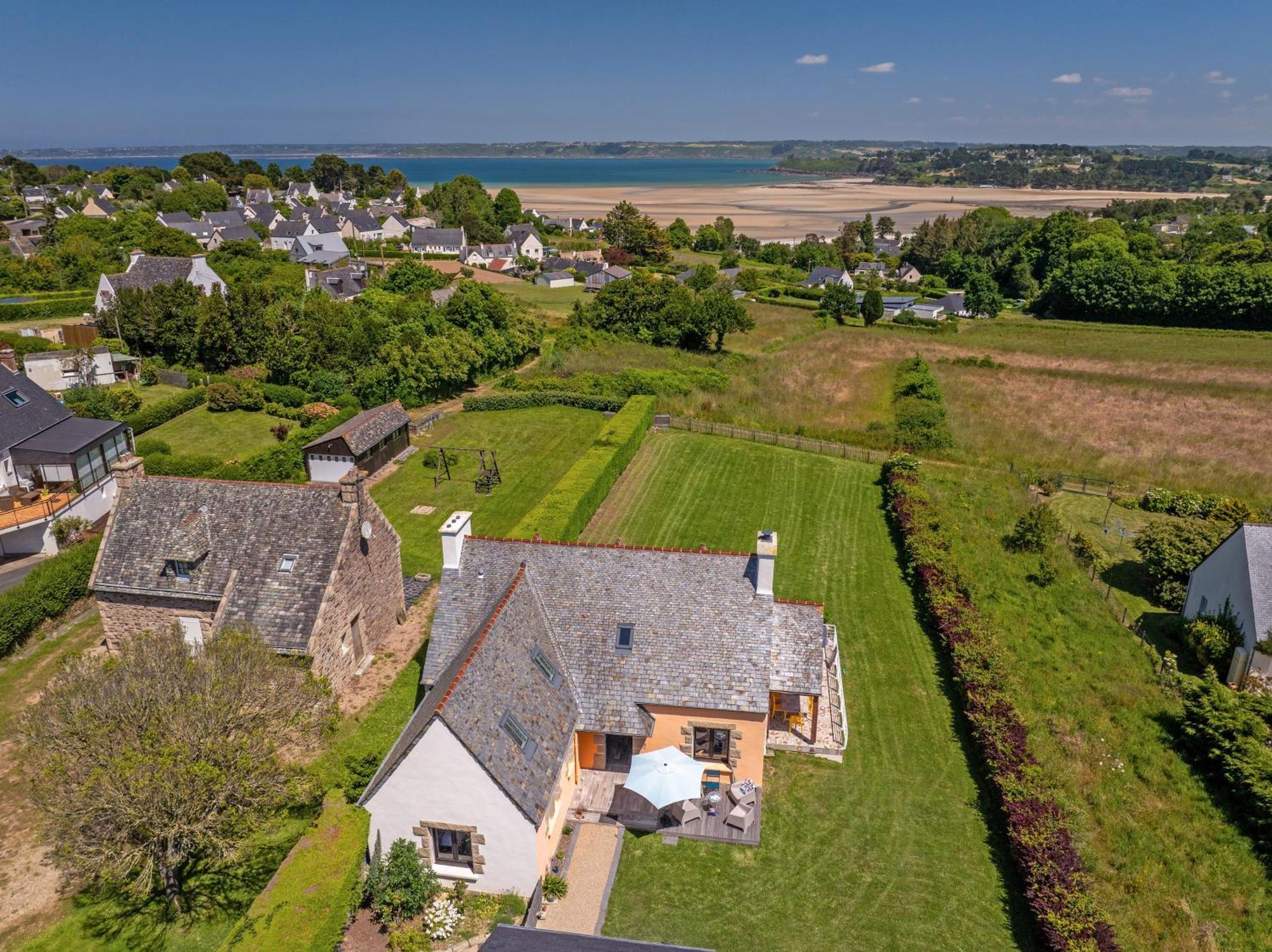 Villa - Vue Mer - 800M De La Plage Locquirec Buitenkant foto